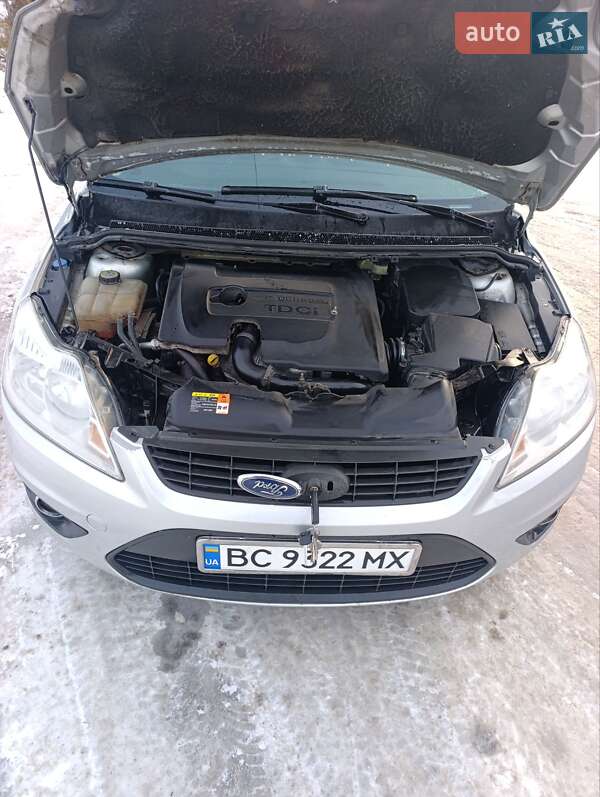 Універсал Ford Focus 2008 в Золочеві