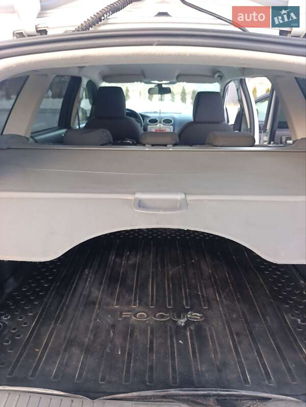 Універсал Ford Focus 2008 в Золочеві