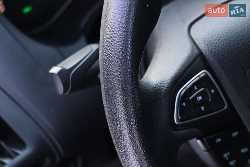 Седан Ford Focus 2015 в Кременчуці