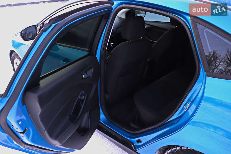 Седан Ford Focus 2015 в Кременчуці