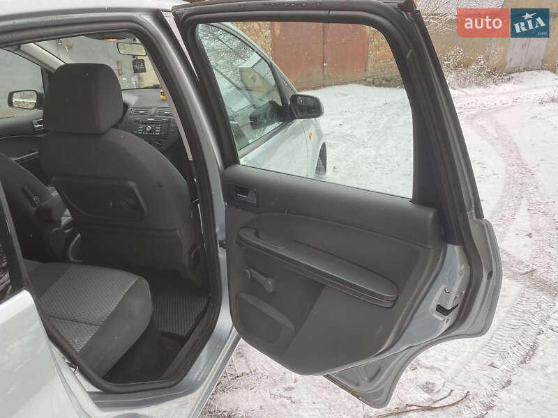 Універсал Ford Focus 2004 в Могилів-Подільському фото 5 Універсал Ford Focus 2004 в Могилів-Подільському