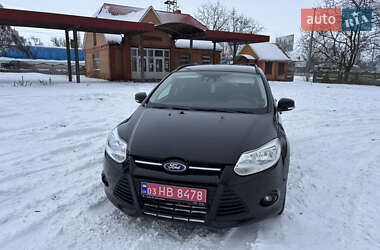 Универсал Ford Focus 2012 в Хороле
