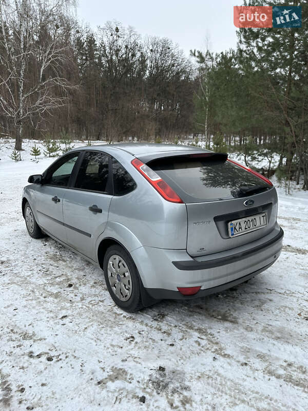 Хэтчбек Ford Focus 2005 в Киеве фото 6 Хэтчбек Ford Focus 2005 в Киеве