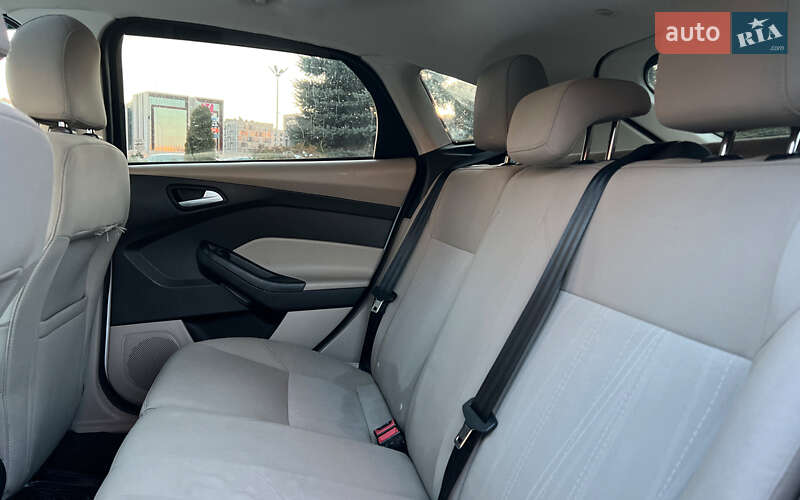 Хэтчбек Ford Focus 2016 в Львове