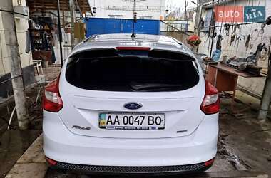 Хэтчбек Ford Focus 2014 в Киеве