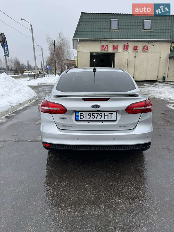 Седан Ford Focus 2016 в Кременчуге