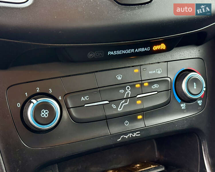 Седан Ford Focus 2015 в Славуте