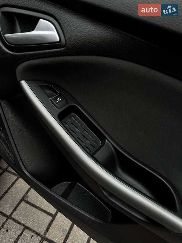 Універсал Ford Focus 2013 в Черкасах