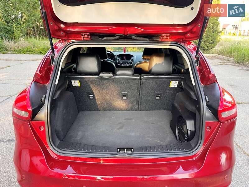 Хэтчбек Ford Focus 2016 в Запорожье