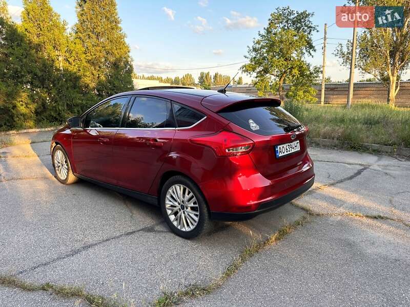 Хэтчбек Ford Focus 2016 в Запорожье