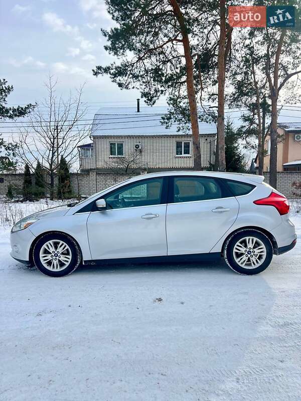 Хэтчбек Ford Focus 2011 в Житомире