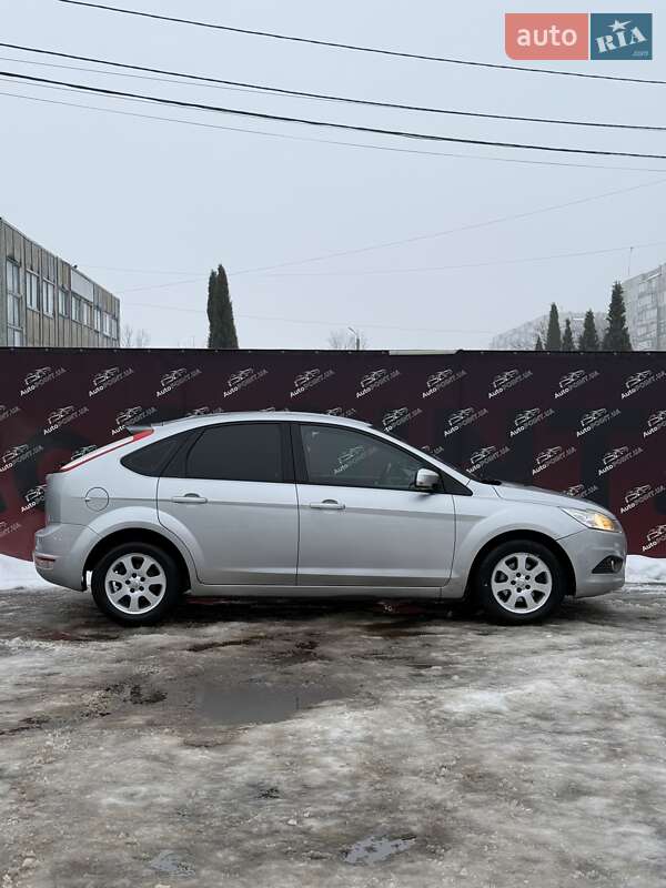 Хэтчбек Ford Focus 2009 в Сумах