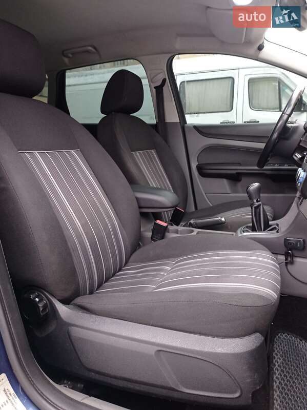 Універсал Ford Focus 2009 в Києві фото 19 Універсал Ford Focus 2009 в Києві