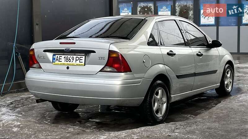Седан Ford Focus 2003 в Дніпрі