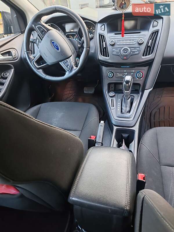Хетчбек Ford Focus 2016 в Чернігові