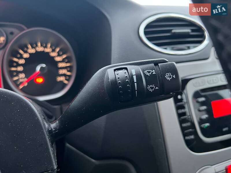 Седан Ford Focus 2010 в Киеве фото 22 Седан Ford Focus 2010 в Киеве