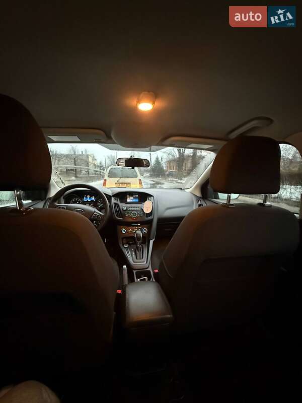 Седан Ford Focus 2017 в Дніпрі