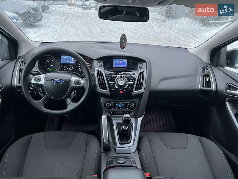 Хэтчбек Ford Focus 2012 в Житомире