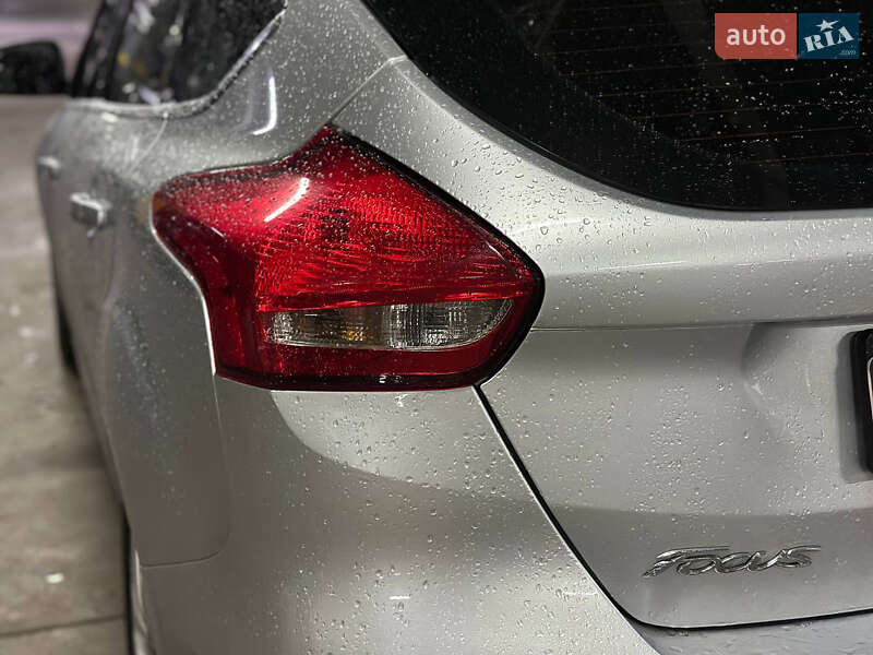 Хэтчбек Ford Focus 2016 в Днепре