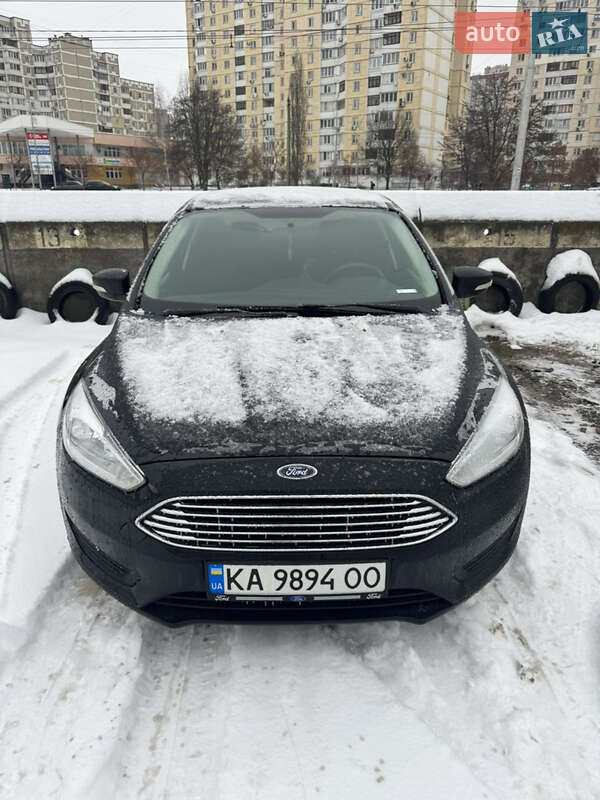 Седан Ford Focus 2016 в Киеве