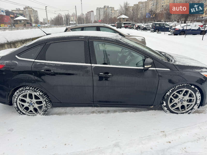 Седан Ford Focus 2016 в Киеве