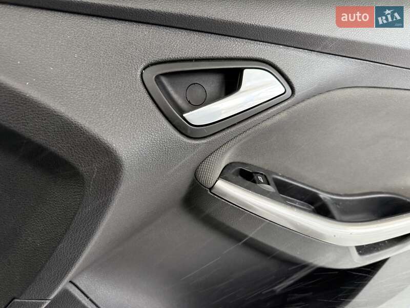 Универсал Ford Focus 2011 в Ровно