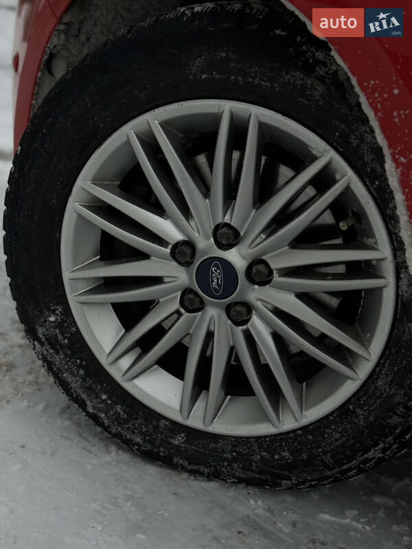 Универсал Ford Focus 2018 в Микулинцах