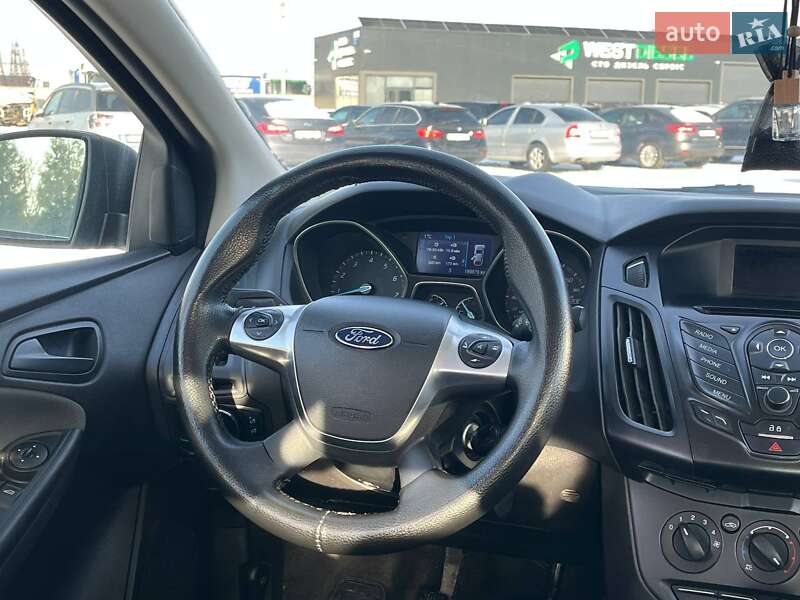 Седан Ford Focus 2013 в Львове фото 14 Седан Ford Focus 2013 в Львове