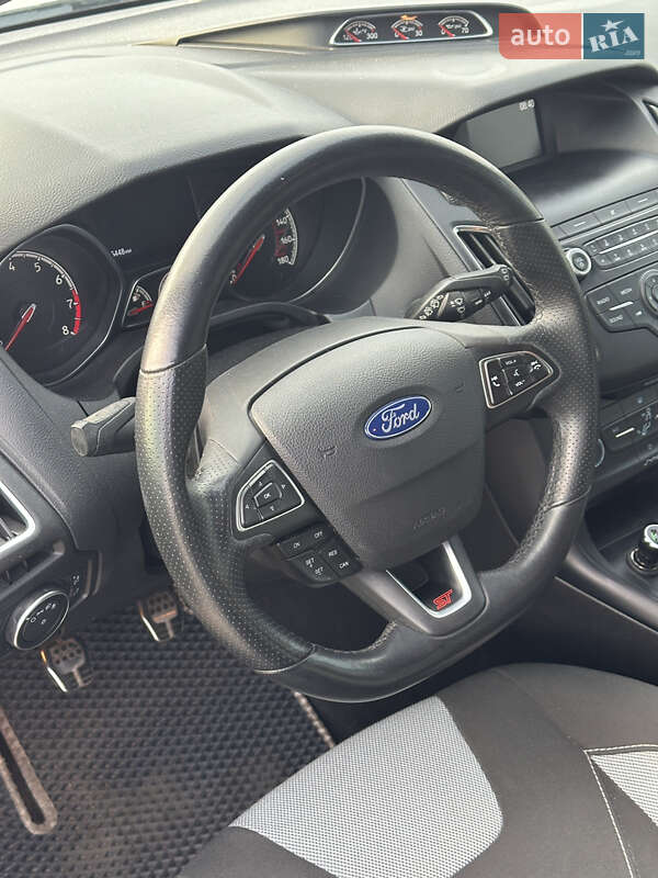 Хэтчбек Ford Focus 2018 в Киеве