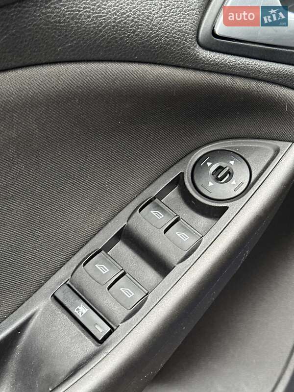 Седан Ford Focus 2013 в Сумах фото 22 Седан Ford Focus 2013 в Сумах