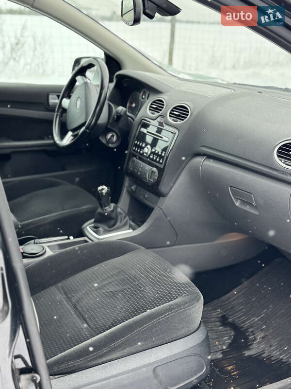 Седан Ford Focus 2005 в Ровно