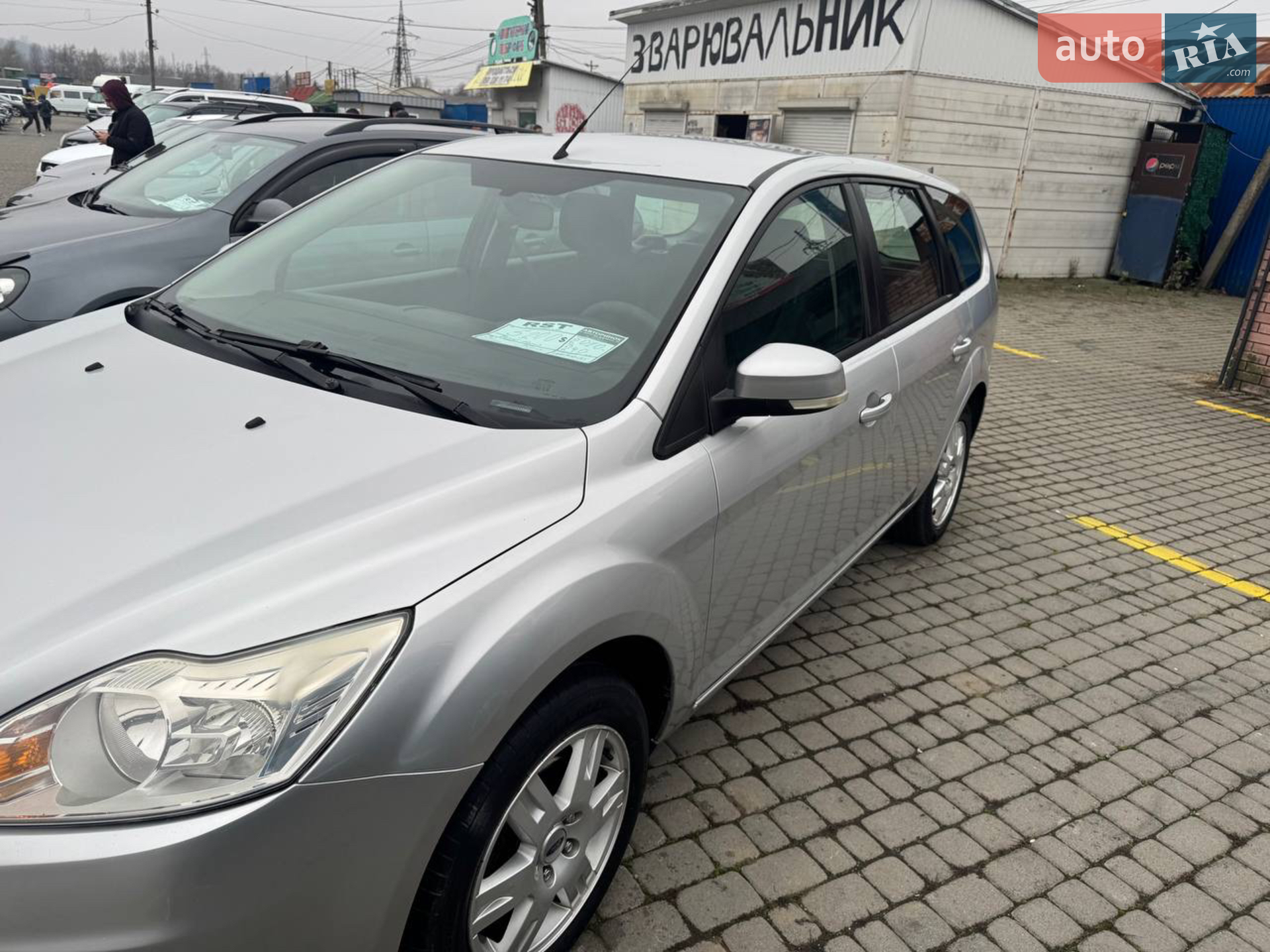 2010 Ford Focus - мініатюра 5