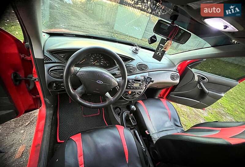 Универсал Ford Focus 2002 в Попельне