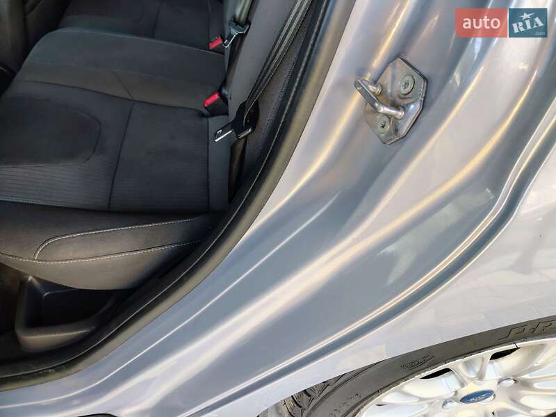 Универсал Ford Focus 2013 в Бориславе фото 48 Универсал Ford Focus 2013 в Бориславе
