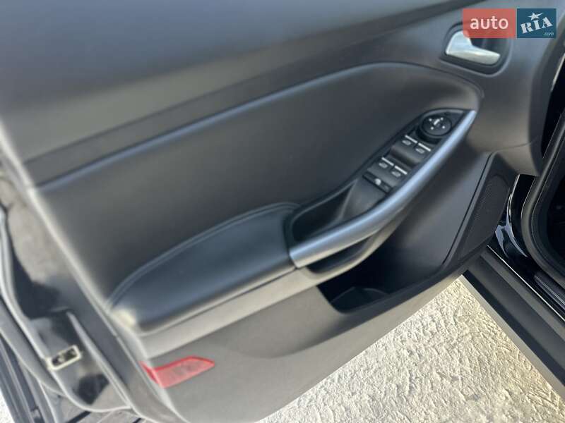 Універсал Ford Focus 2011 в Гнівані