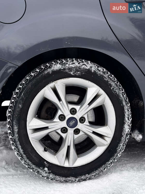 Седан Ford Focus 2013 в Чернигове фото 12 Седан Ford Focus 2013 в Чернигове