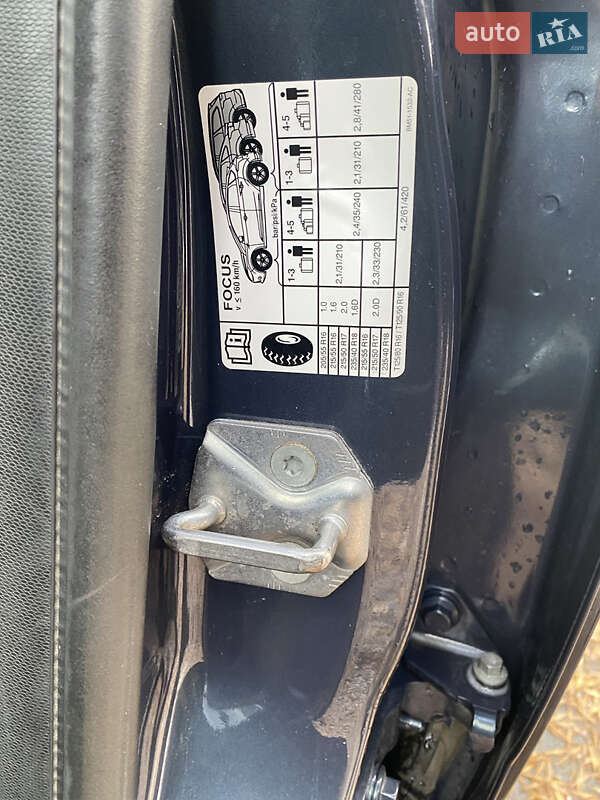 Седан Ford Focus 2013 в Чернигове фото 13 Седан Ford Focus 2013 в Чернигове