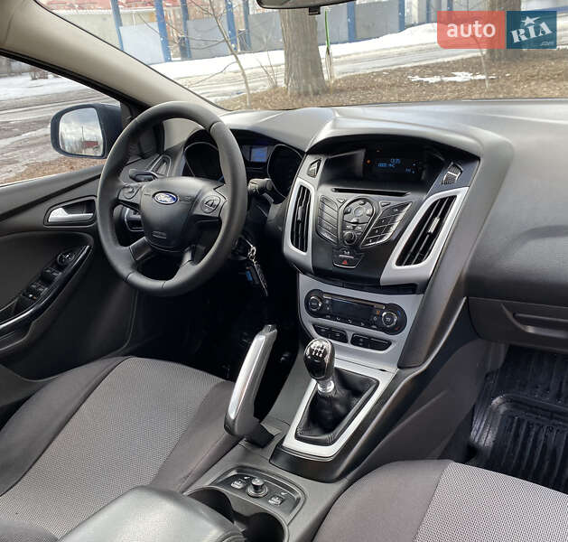 Седан Ford Focus 2013 в Чернигове фото 17 Седан Ford Focus 2013 в Чернигове
