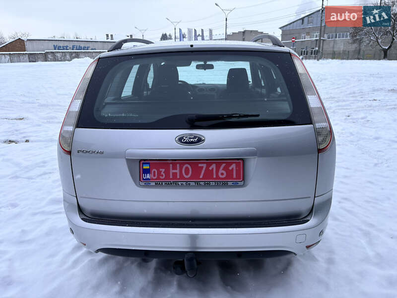 Универсал Ford Focus 2008 в Нововолынске