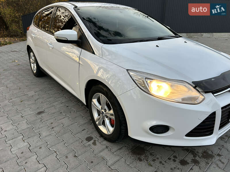 Хэтчбек Ford Focus 2014 в Черновцах