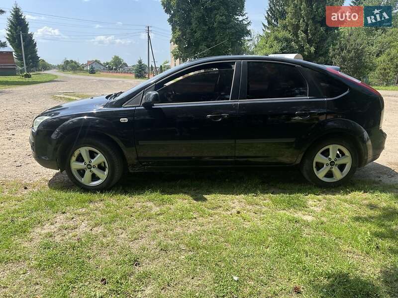 Хэтчбек Ford Focus 2005 в Ивано-Франковске фото 3 Хэтчбек Ford Focus 2005 в Ивано-Франковске