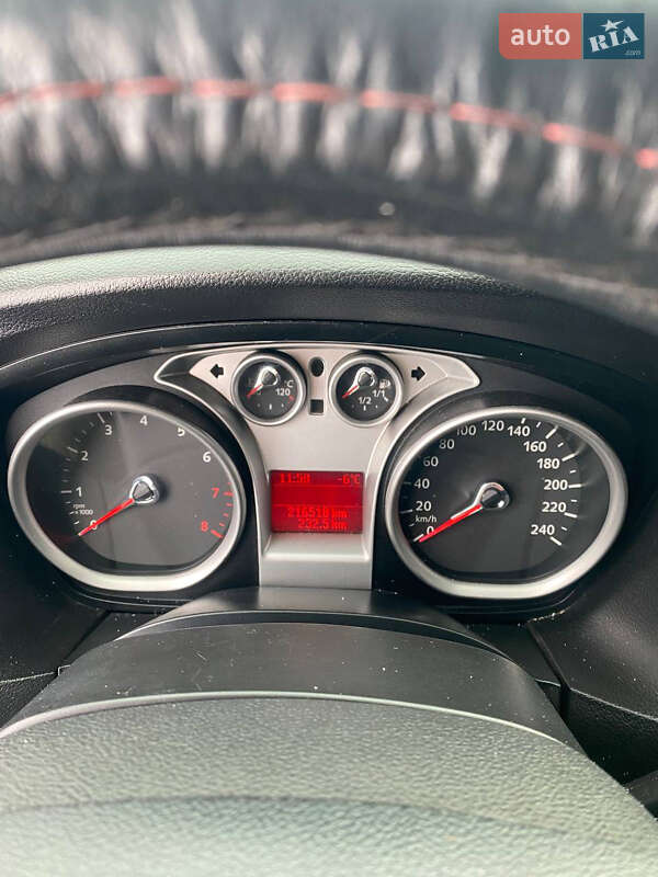 Седан Ford Focus 2010 в Чернигове