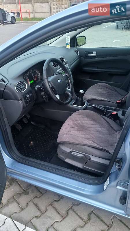 Хэтчбек Ford Focus 2006 в Виннице