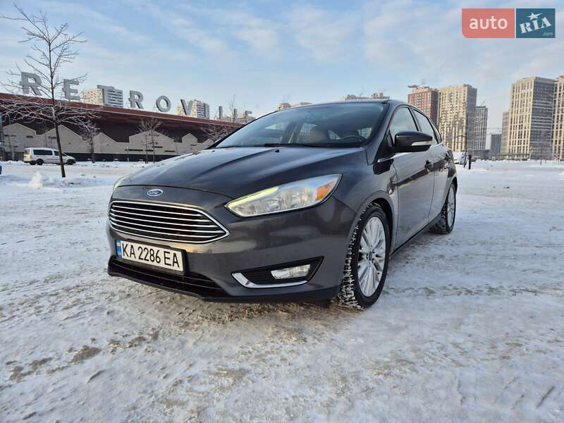 Хэтчбек Ford Focus 2015 в Киеве
