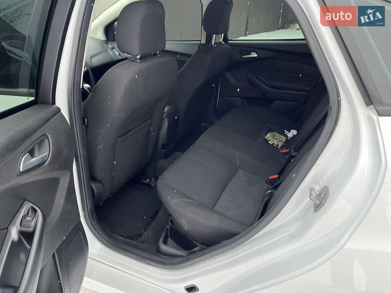 Седан Ford Focus 2016 в Києві