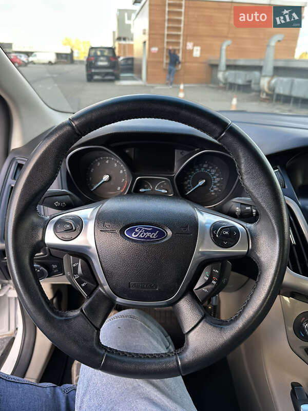 Седан Ford Focus 2012 в Києві