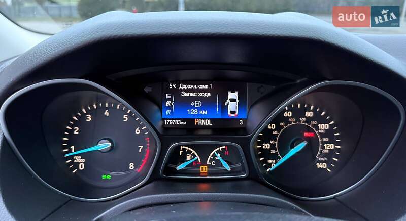 Хэтчбек Ford Focus 2015 в Днепре