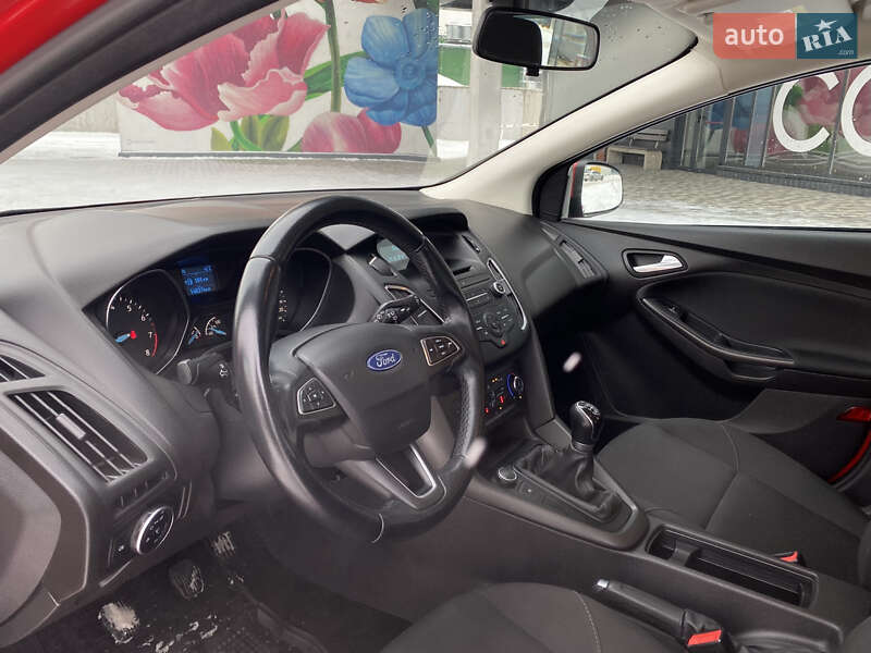Хетчбек Ford Focus 2015 в Києві фото 15 Хетчбек Ford Focus 2015 в Києві