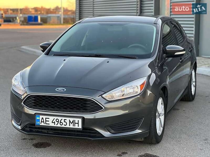 Хетчбек Ford Focus 2015 в Дніпрі