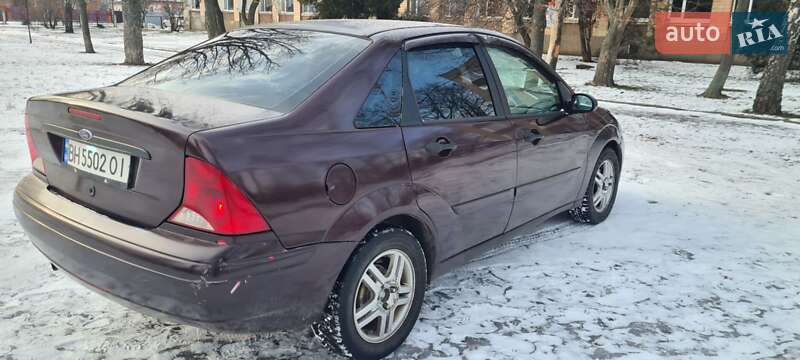 Седан Ford Focus 2001 в Черкасах